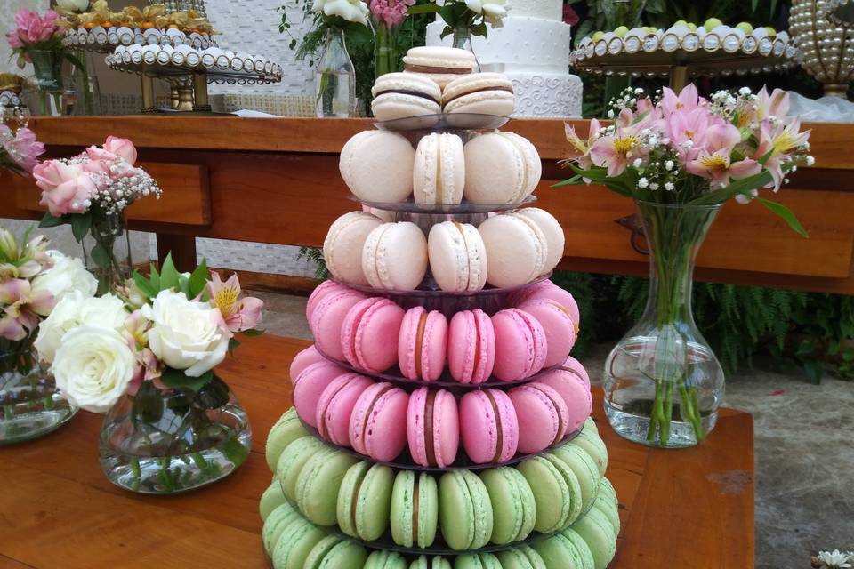 Torre de macarons de 7 andares