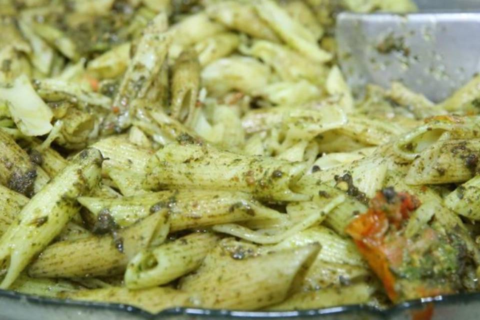 Penne ao molho pesto