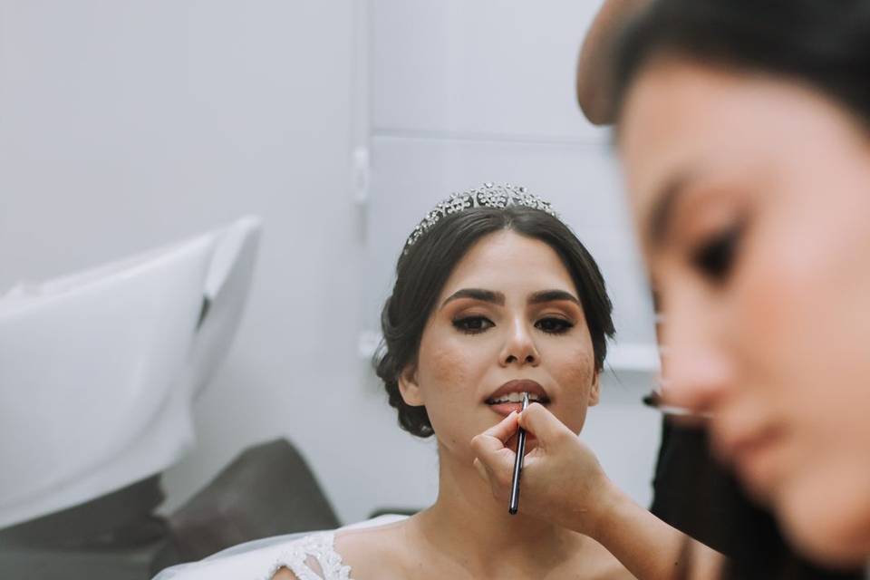 Maquiagem com Dia de Noiva