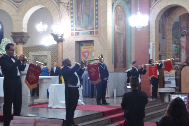 2 trompetes e 2 trombones