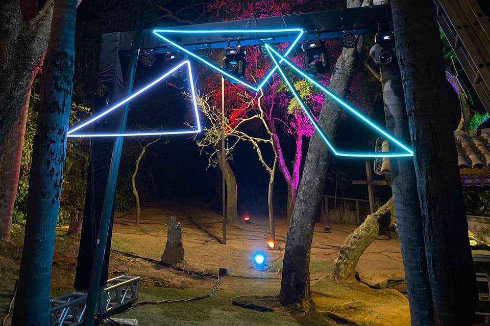 Triângulo de led neon flex