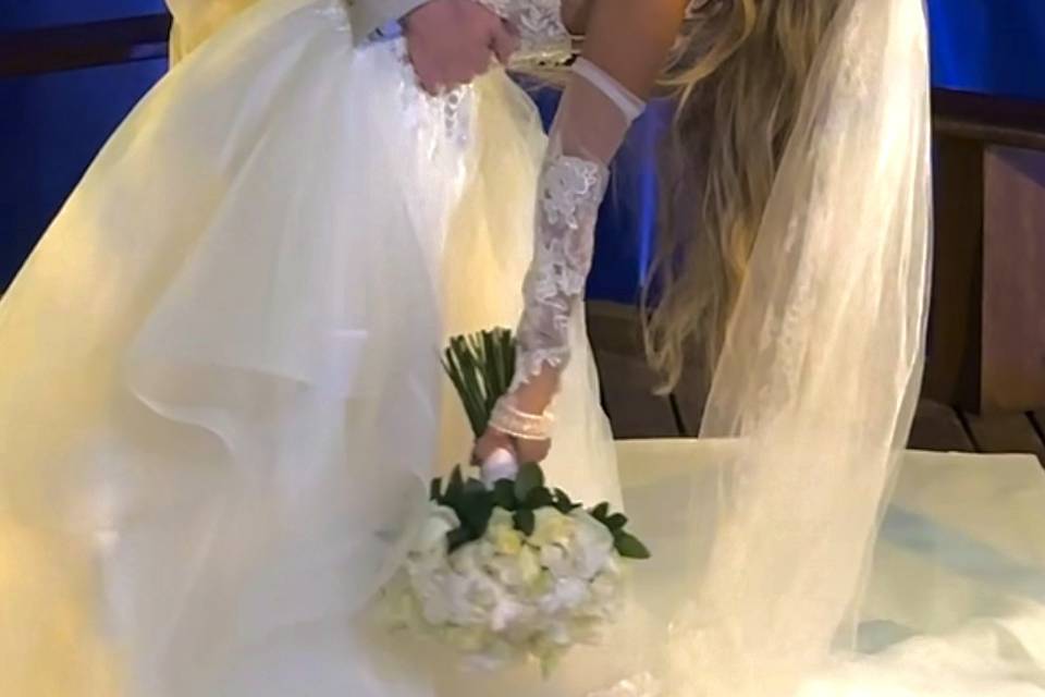 Beijo após o “sim”