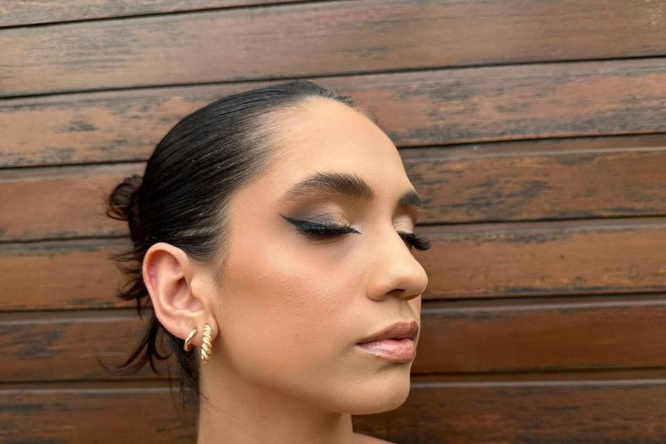 Andressa Padilha Makeup