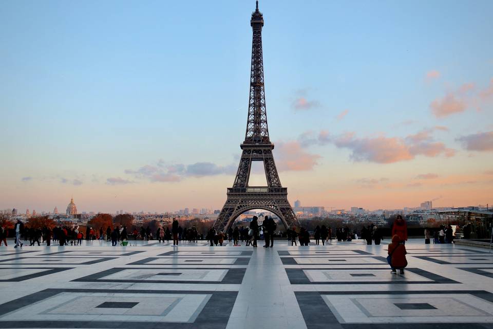 Paris (Eiffel ao pôr do sol)