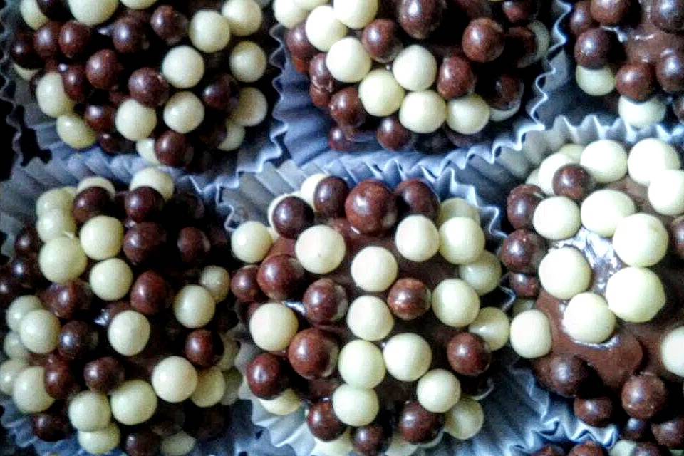 Brigadeiro com chocobol