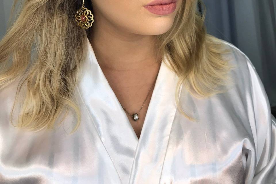 Rebecca Magalhães Makeup