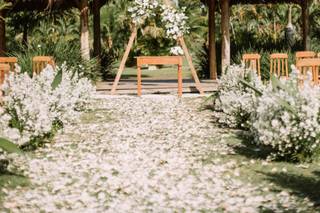 Silvania Alvarenga - Decoração & Designer floral