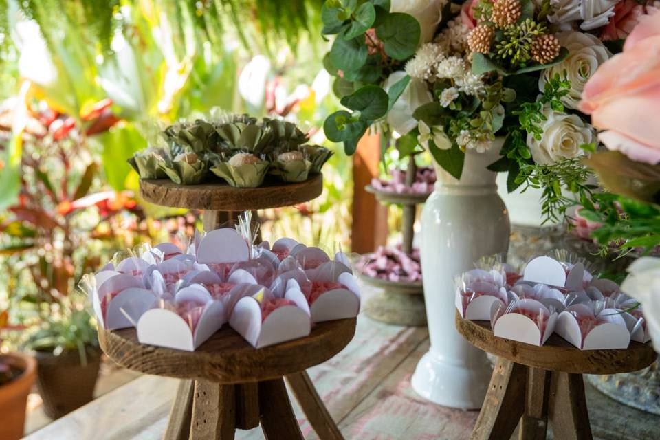 Mesa de Doces Romântica