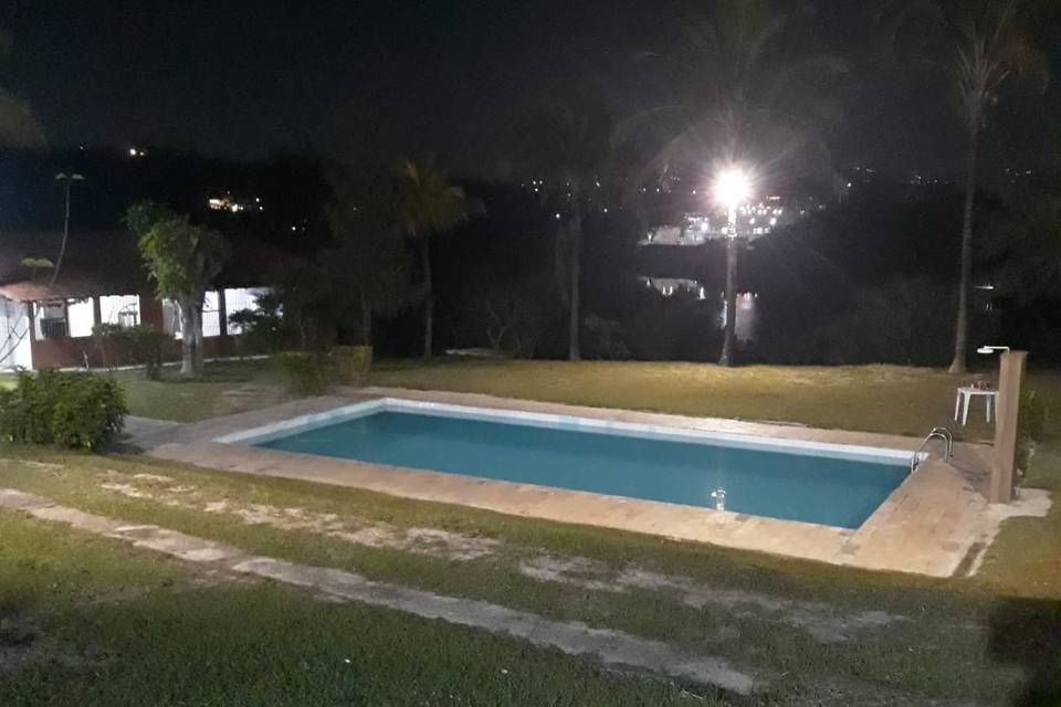 Vista Noturna piscina