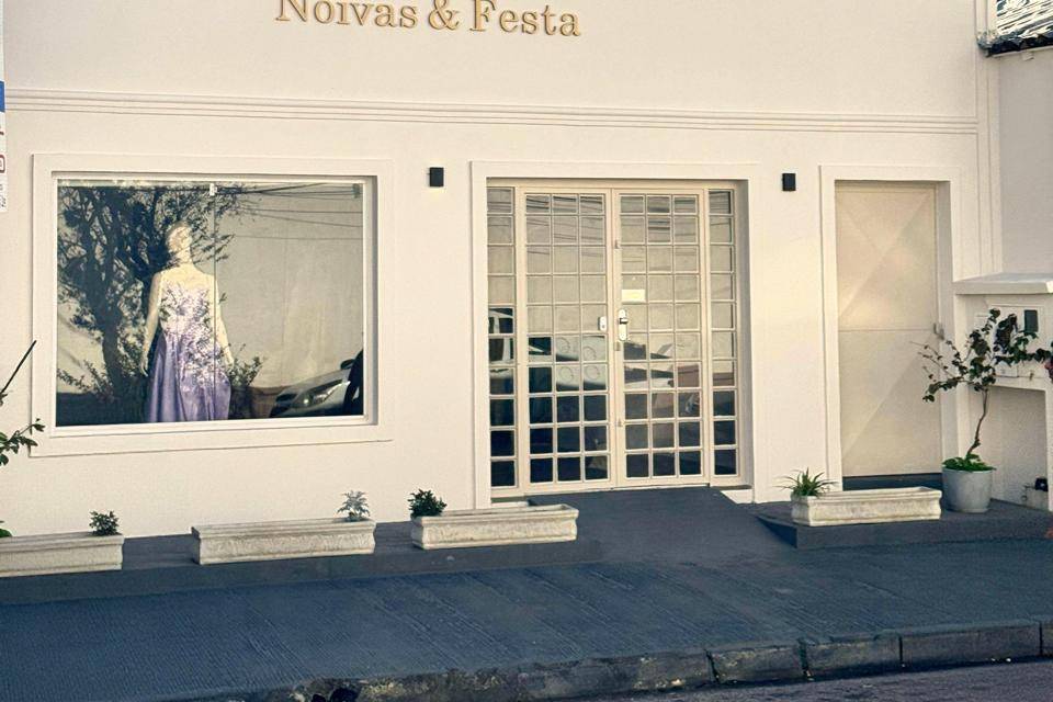 Fachada da Marinez Noivas & Festa na Vila Ema