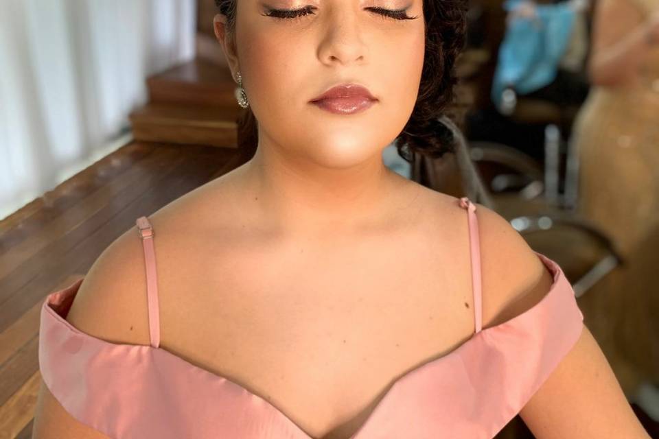 Monique Ferreira Makeup