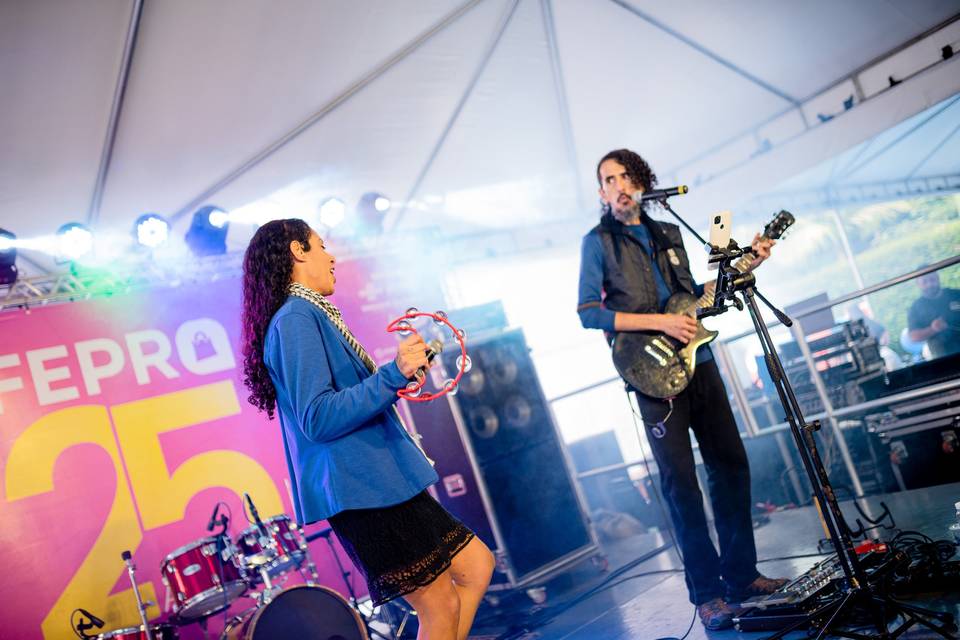 Iris e Santiago duo