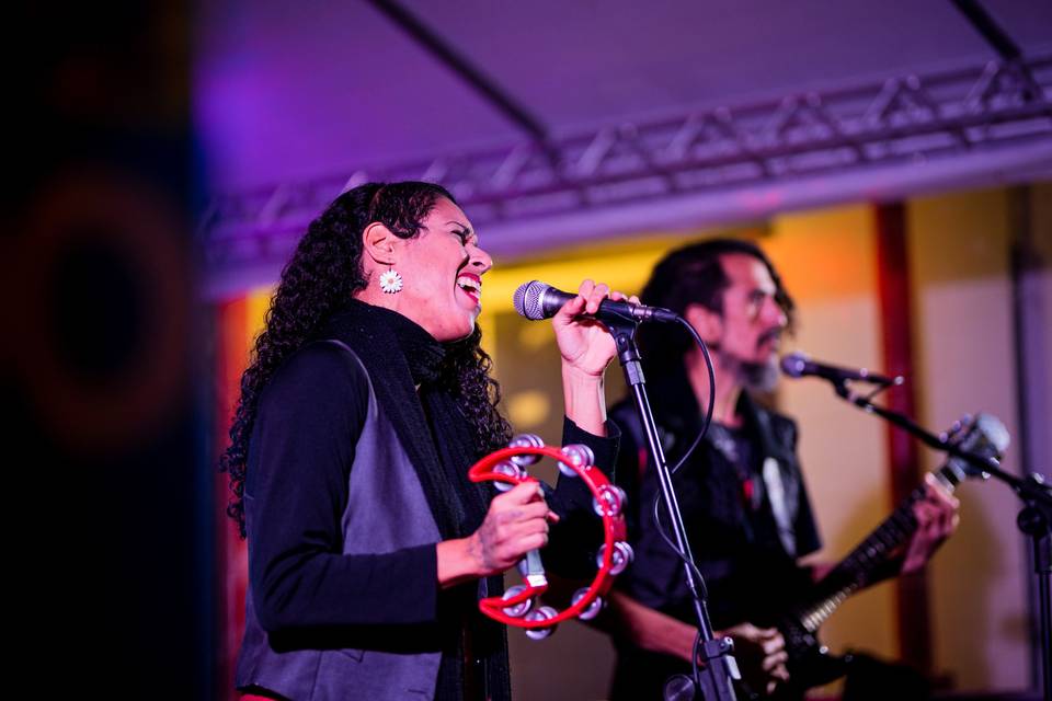 Iris e Santiago no vocal