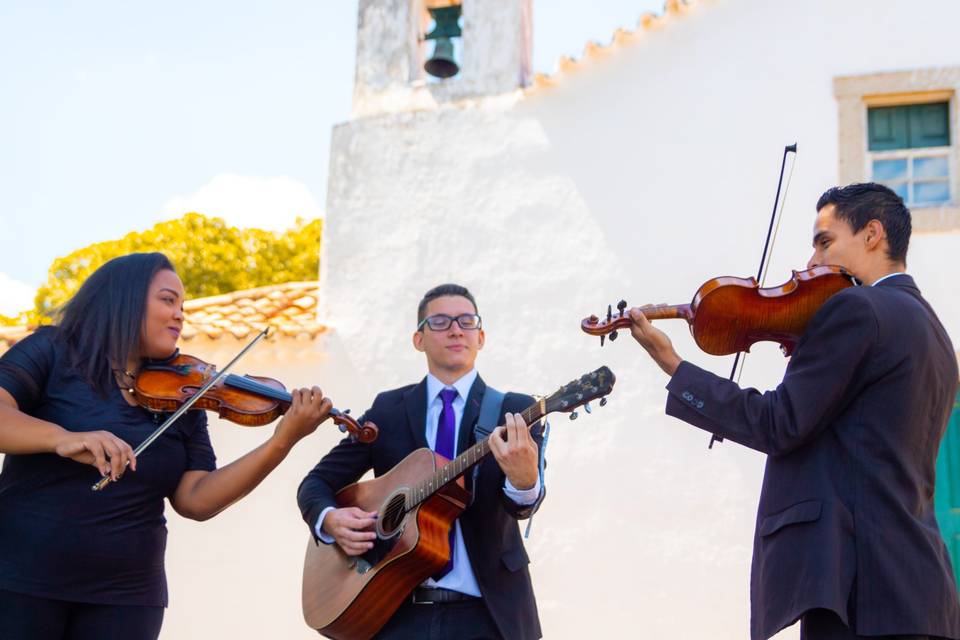 Formação média em trio