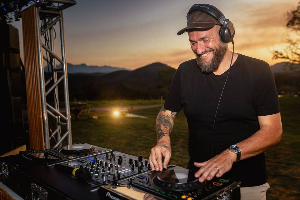 Dj de casamentos