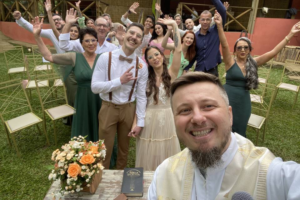 Reverendo Otávio Augusto – Celebrante de casamentos