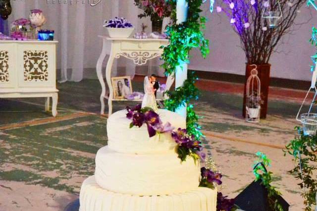 Casamento lilas e branco