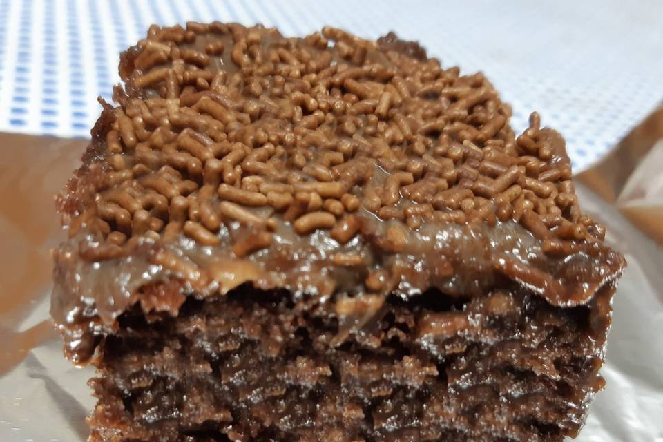 Pedaço Bolo Brigadeiro