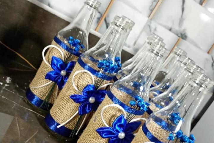 KIT com 10 garrafas decoradas.