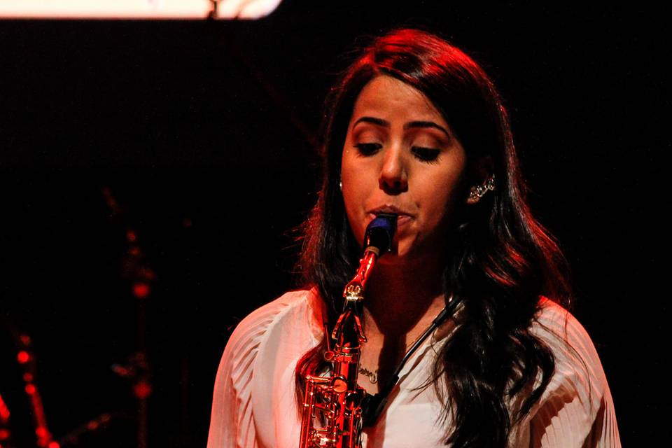 Saxofonista Karine Rayara