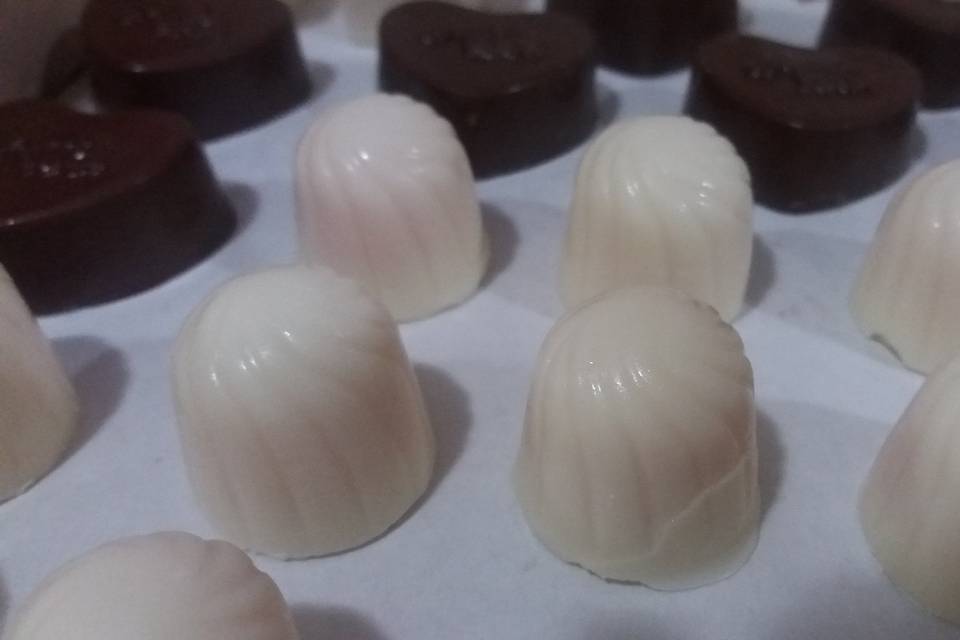 Bombom trufado de maracujá