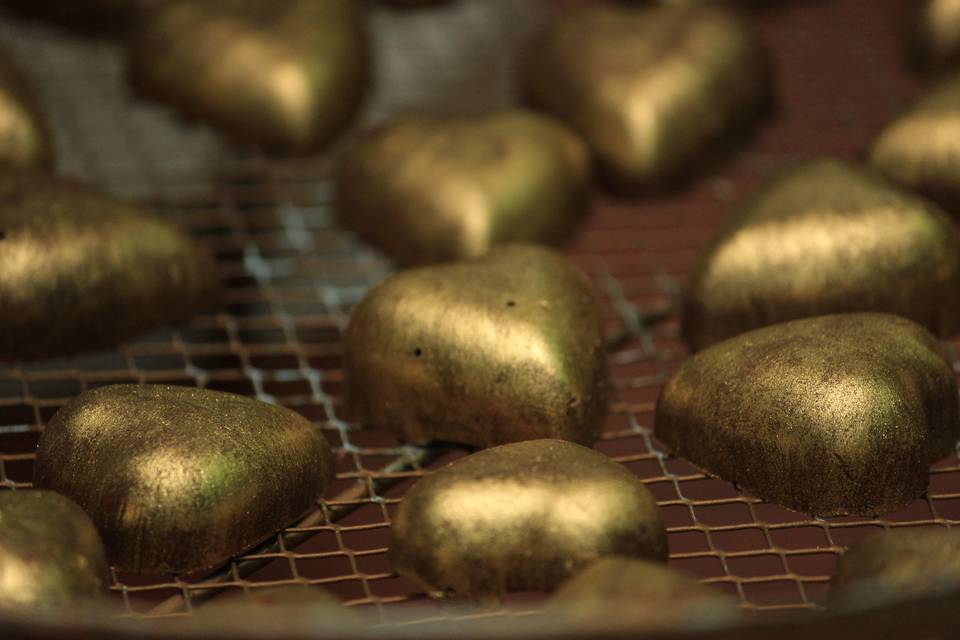 Amor dourado (bombom amargo)