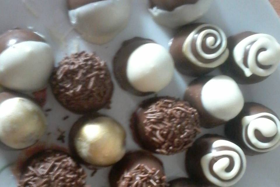 Trufas com recheio variado