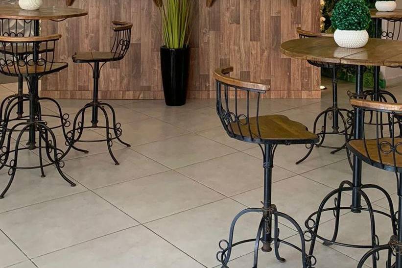 Bar Victor`s