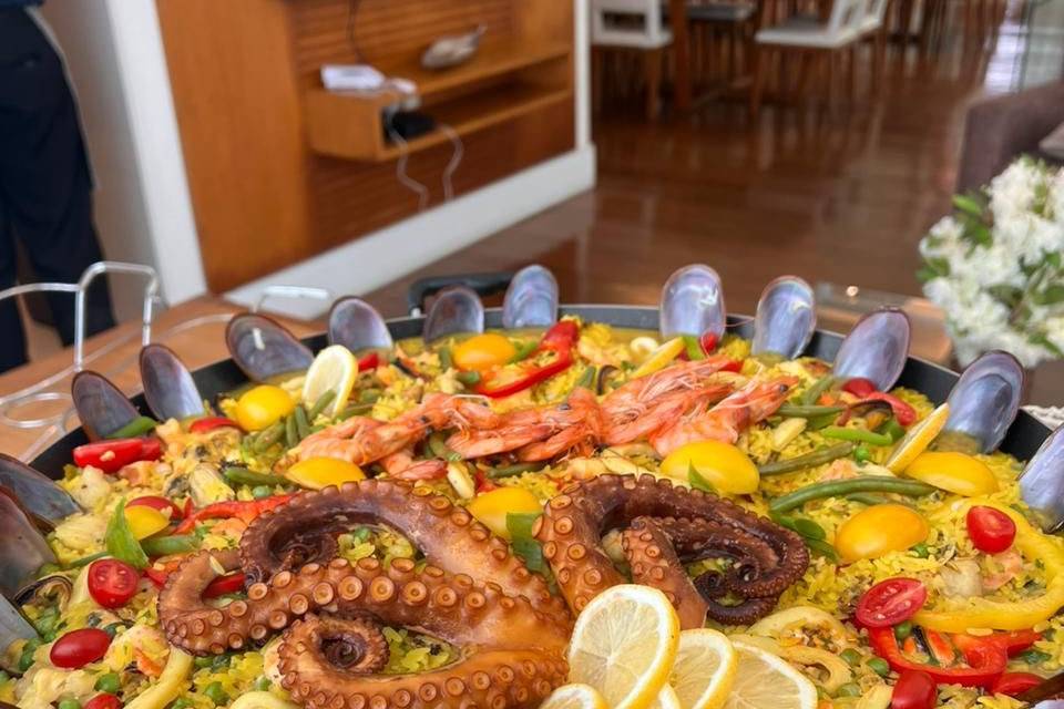 Paella de frutos do mar