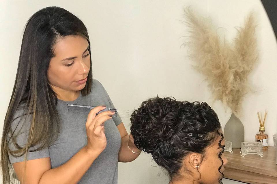 Penteado cacheado