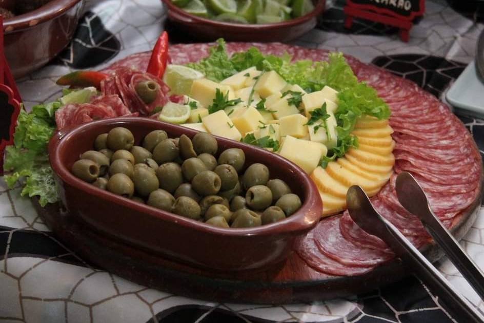 BUFFET COMIDA DE BUTECO