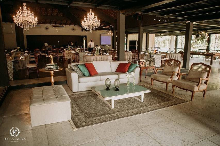 Salão de Festa e Mobiliário