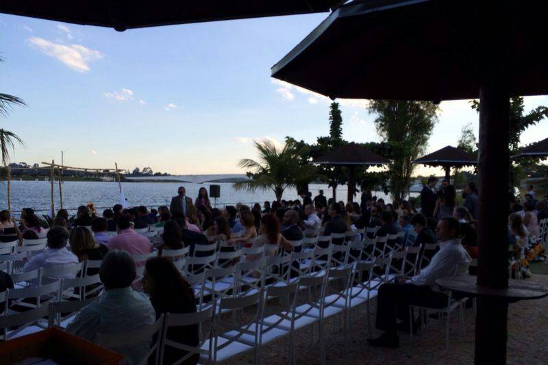 Casamento no lago