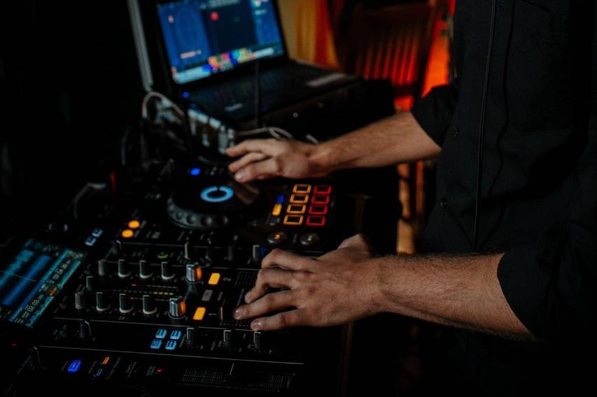 DJ Paulo Braga