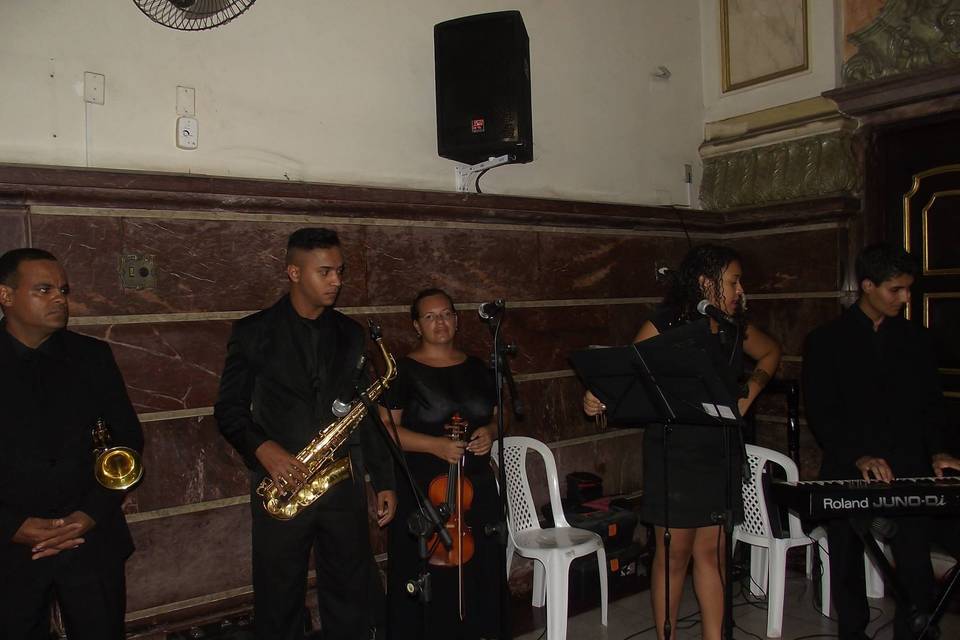 Banda Lifenix