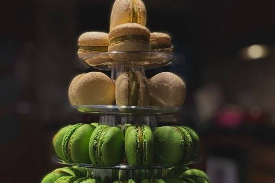 Torre de macarons em degradê