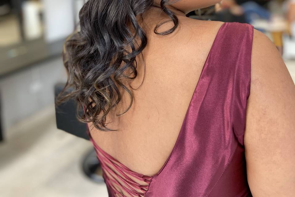 Penteado e maquiagem