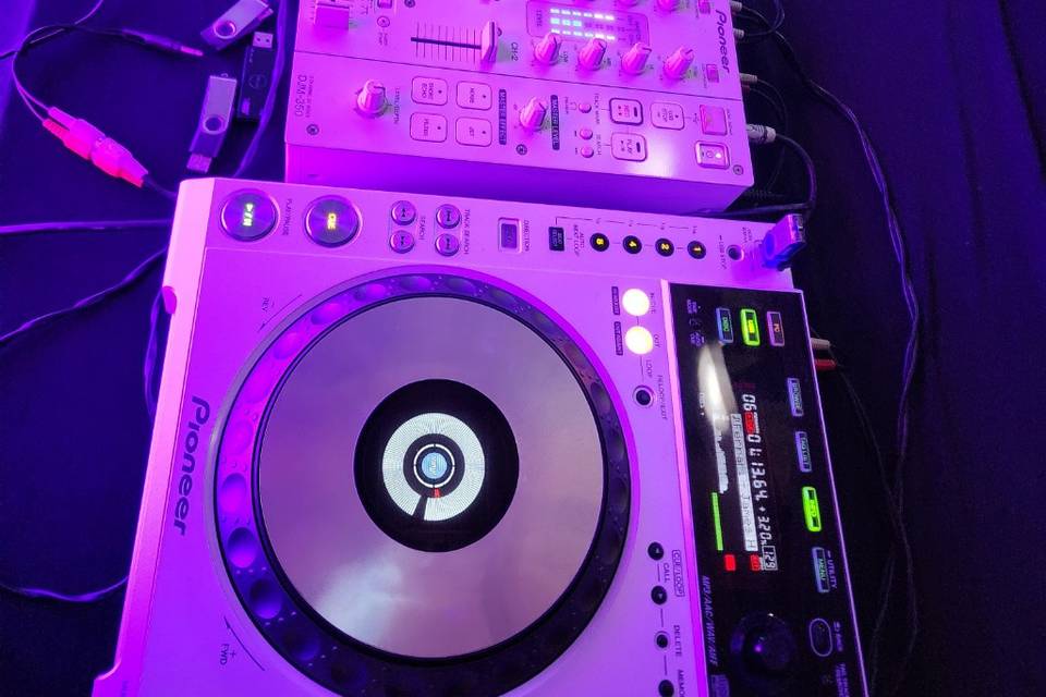 Equipamentos pioneer Dj