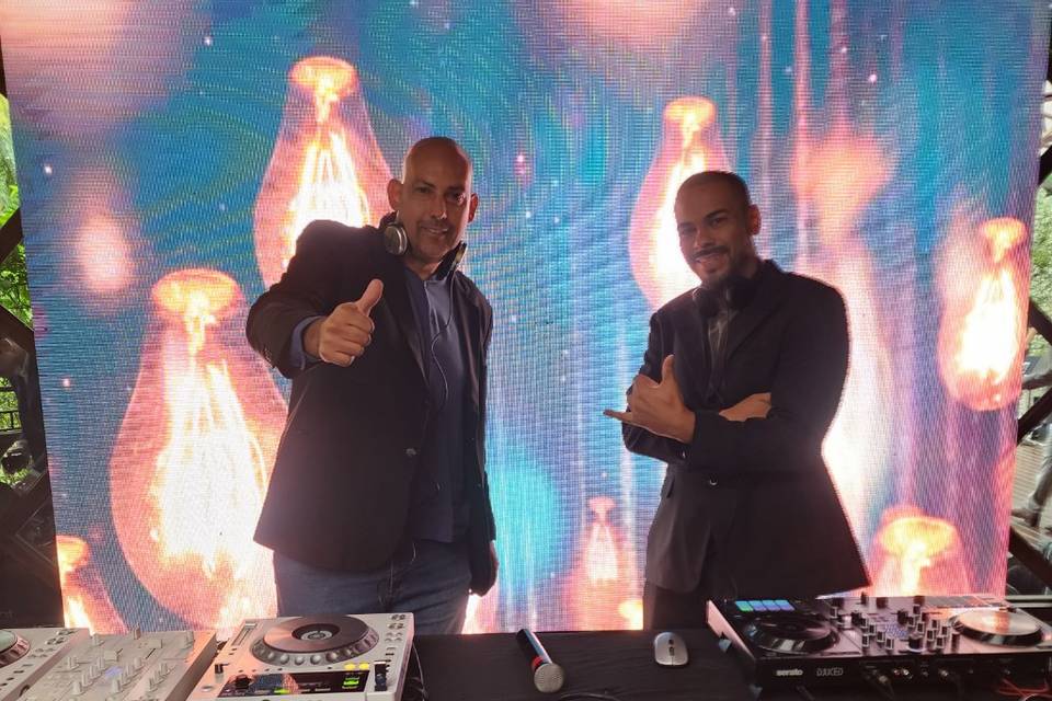 DJs Robson e Juliano