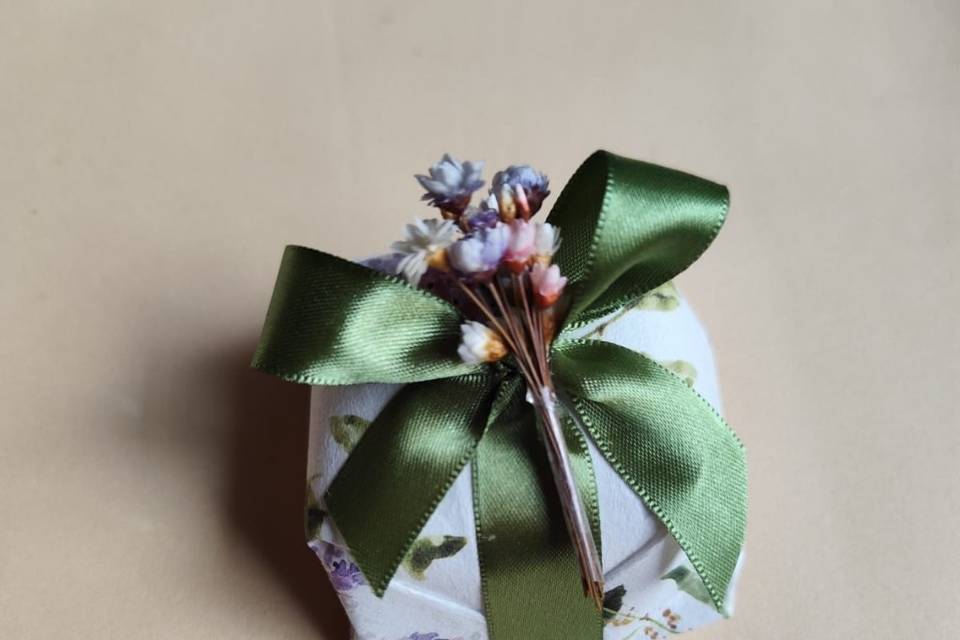 Papel francês com verde oliva