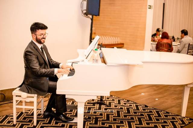 Pianista Joelson Vieira