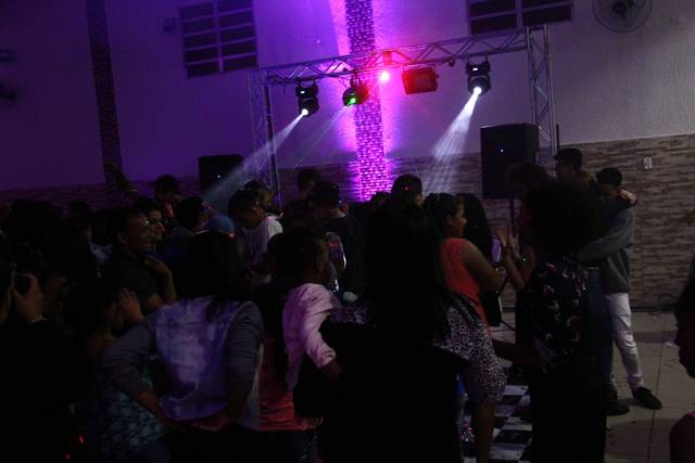 Pista de dança com Dj Dan !