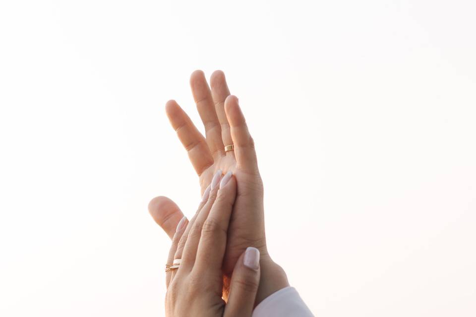 Mãos em cima