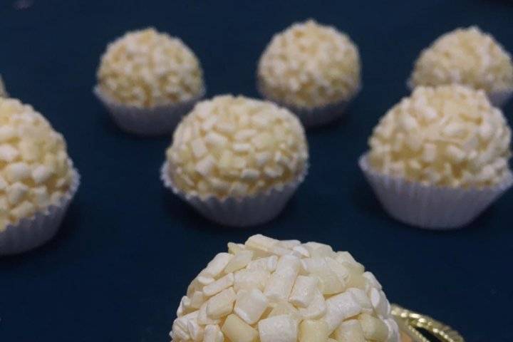 Brigadeiro branco gourmet