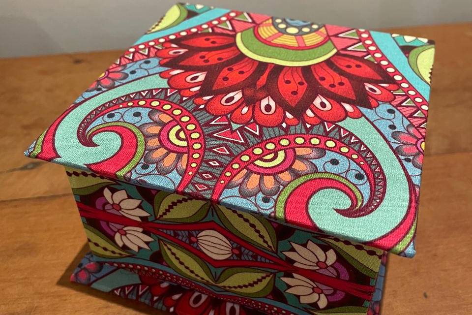 Caixa com sabonetes artesanais