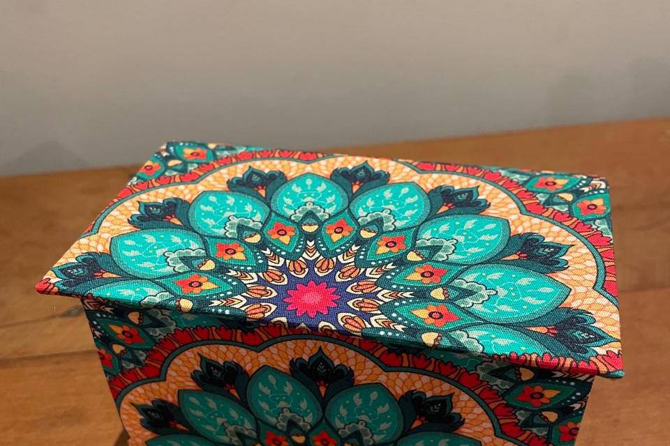 Caixa com sabonetes artesanais