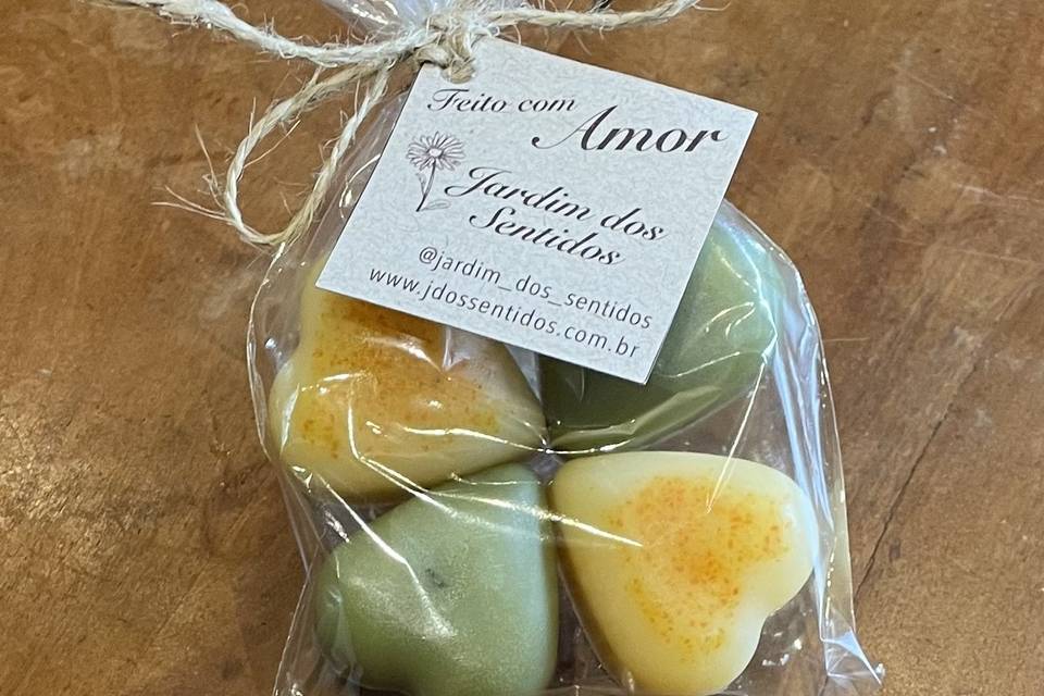 Mini corações de sabonete