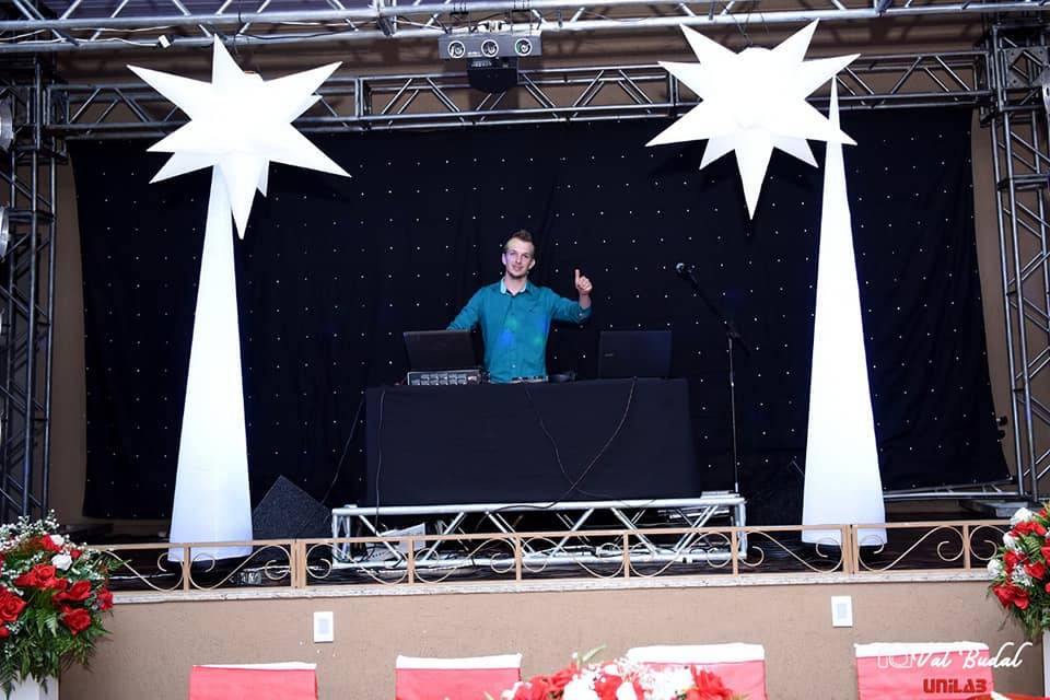 Dj e equipe
