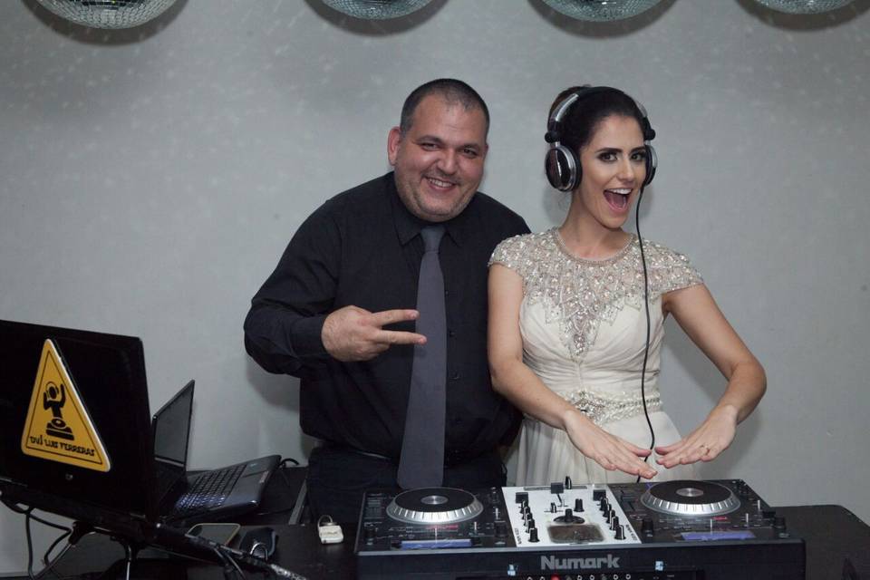 Noiva com DJ Luis Ferreras