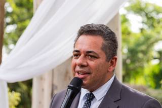 Celebrante Silvio Oliveira